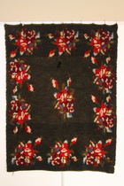 Kivisen ruusuryijy