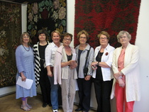 Kouvolan Unifem-naisia.