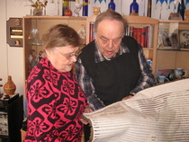 Arpajaisryijyn luovutus Kaija ja Pekka Taattolalle, Lapinlahti.